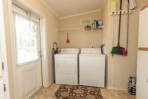 Hill Country Escape/lrg Patio/minutes to Wineries