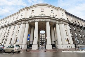 Retro Apartment Cracow Center by Renters