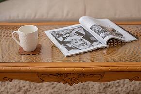 Retro Apartment Cracow Center by Renters