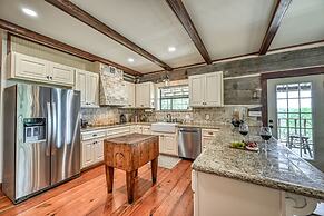Luxury 23-ac Ranch Hot Tub and Hill Country Views!