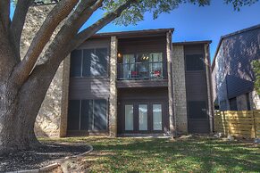 River Condo Next to Schlitterbahn Water Park!