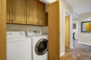 River Condo Next to Schlitterbahn Water Park!