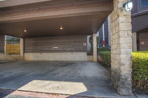 River Condo Next to Schlitterbahn Water Park!