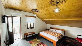 Denishouse-private Rooms Guesthouse Gjirokastra
