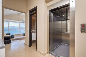 Luxury at Villa Cama - Your Dream Vacation Rental!