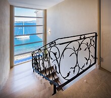 Luxury at Villa Cama - Your Dream Vacation Rental!