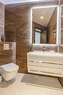 Luxury at Villa Cama - Your Dream Vacation Rental!