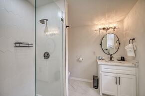 Stunning Home 3 min to Main With Hot tub and Firepit!