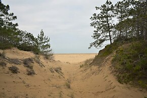 Relaxing Seaside Villa With Swimming Pool