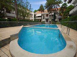 Relaxing Seaside Villa With Swimming Pool