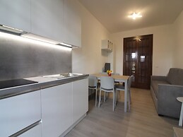 Relaxing Seaside Villa With Swimming Pool