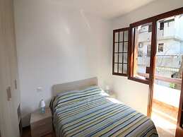 Relaxing Seaside Villa With Swimming Pool