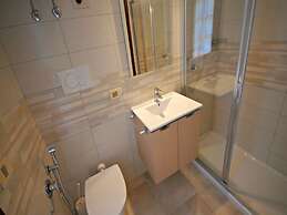 Relaxing Seaside Villa With Swimming Pool