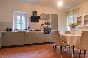 Palazzo Sacro Monte 1 Brissago Experience