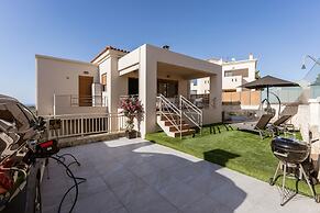 Villa Ismini 3 Bedrooms With Pool , sea View and E-car Charger