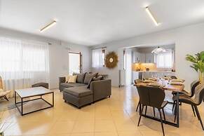 Villa Ismini 3 Bedrooms With Pool , sea View and E-car Charger