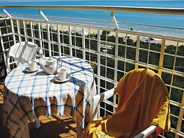 Seafront Flat With Amazing View in Lignano Pineta