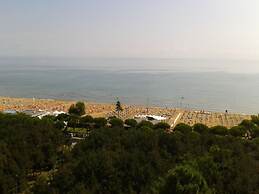 Seafront Flat With Amazing View in Lignano Pineta