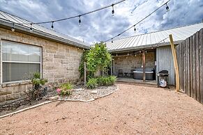 Cozi Cottage With Hot Tub! - 2 Min to Wineries!