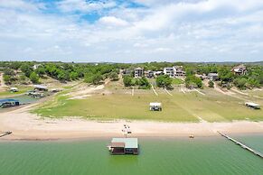 Luxury Lakefront Home-private Dock - Dipping Pool!