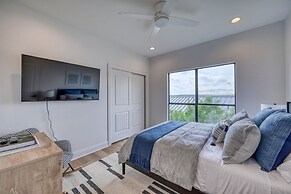 Luxury Lakefront Home-private Dock - Dipping Pool!