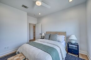 Luxury Lakefront Home-private Dock - Dipping Pool!