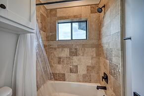 Luxury Lakefront Home-private Dock - Dipping Pool!