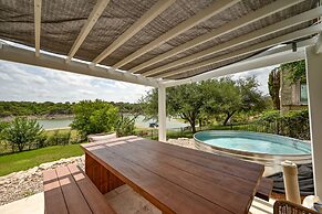 Luxury Lakefront Home-private Dock - Dipping Pool!