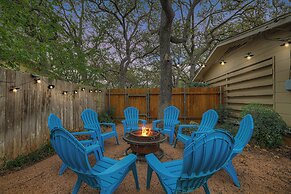 The Billie Goat Haus - Hot Tub -steps to Main St!