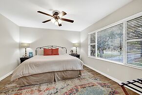 The Billie Goat Haus - Hot Tub -steps to Main St!