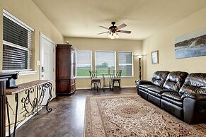 Romantic Private Cabin With Hot tub 10 Mins to Fred!