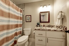 Waterfront Lake House With Hot Tub & Firepit