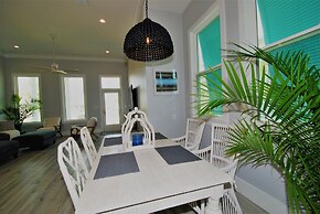 Seaglass Cottage - Private Home At The Shores 3 Bedroom Home by RedAwn