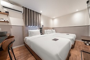 Just Stay Hotel Wangsimni Station