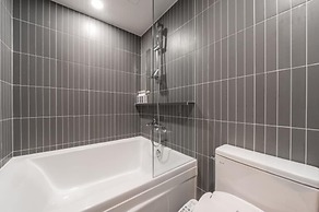 Just Stay Hotel Wangsimni Station