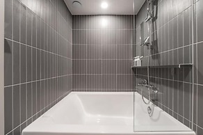 Just Stay Hotel Wangsimni Station