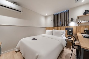 Just Stay Hotel Wangsimni Station