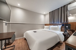 Just Stay Hotel Wangsimni Station