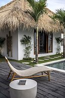 Villa Mimpi by Alfred in Bali