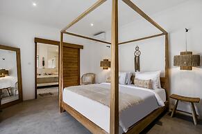 Villa Mimpi by Alfred in Bali