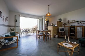 2- Large Terrace and Suggestive Panorama