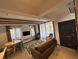 Avlu Villas & Apartments