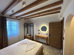 Avlu Villas & Apartments