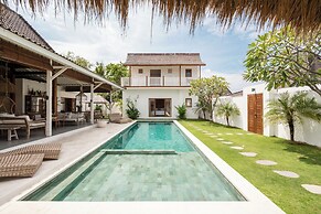 Villa Folie by Alfred in Bali