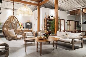 Villa Folie by Alfred in Bali