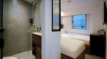 ST Signature Bugis Middle