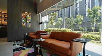ST Signature Bugis Middle