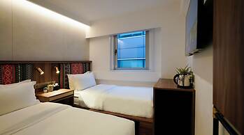 ST Signature Bugis Middle