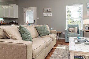 Blue Pelican Beach Cottage 2 Pools 4013