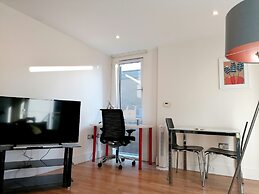 Still Life Canary Wharf Executive